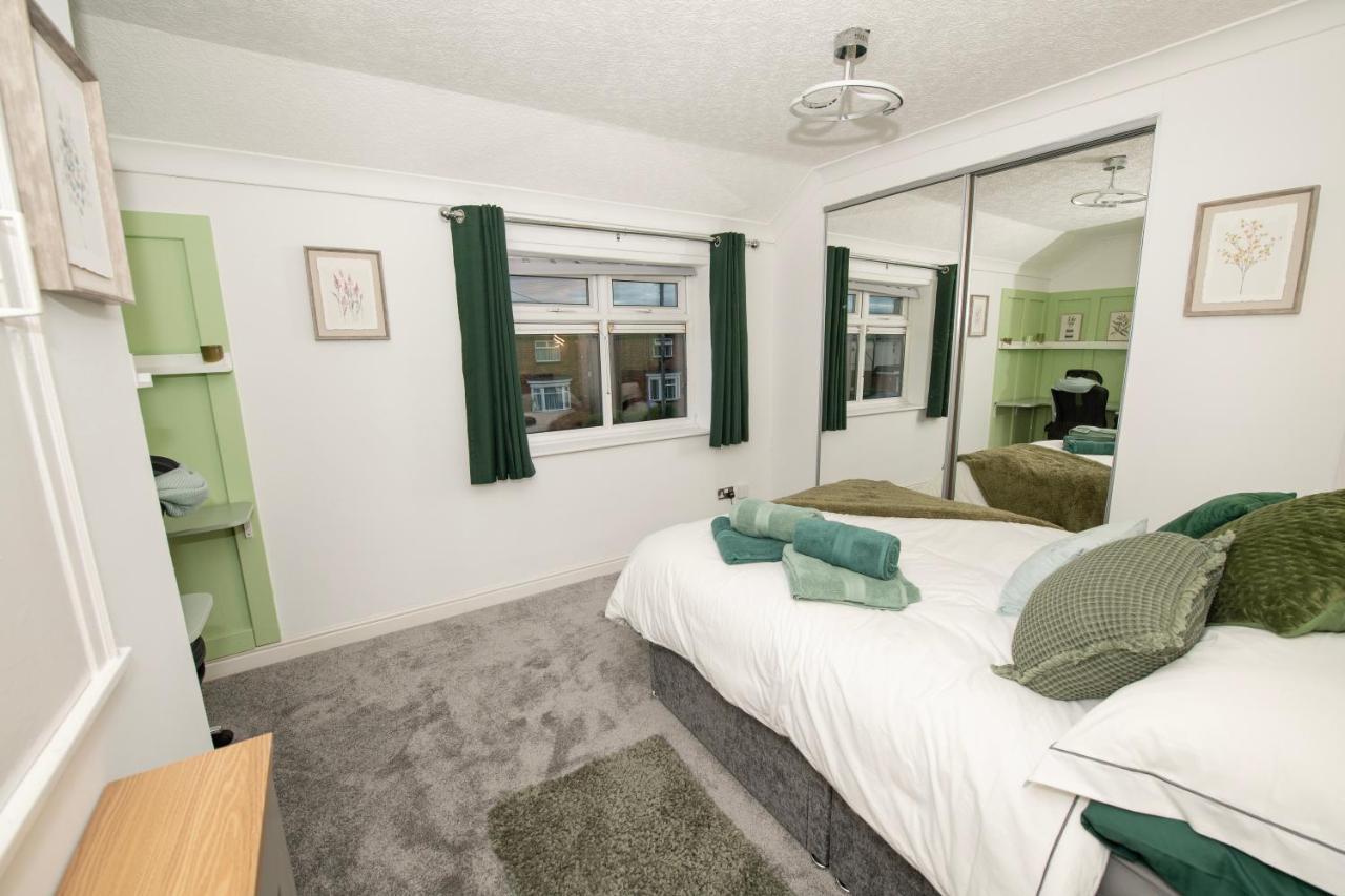 Emmadale Central Bridlington Sleeps 7-8 ภายนอก รูปภาพ