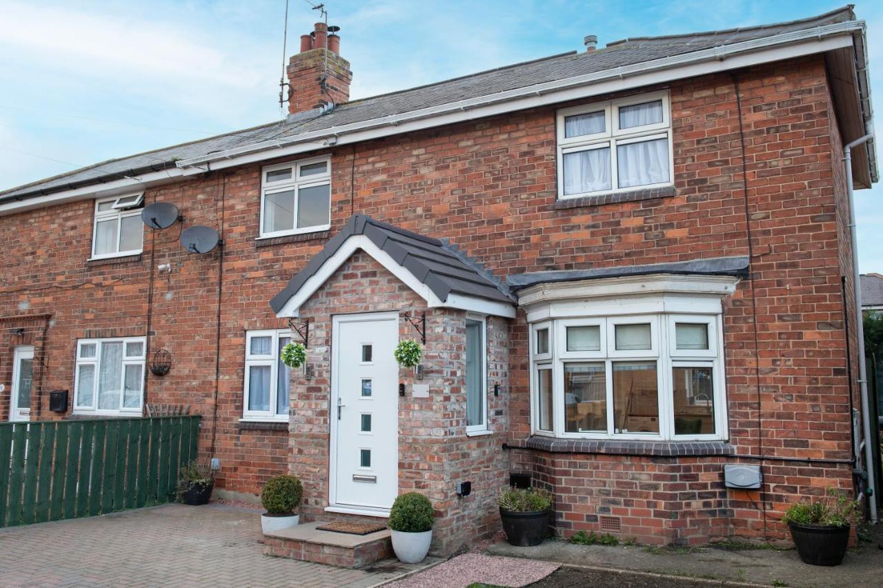 Emmadale Central Bridlington Sleeps 7-8 ภายนอก รูปภาพ